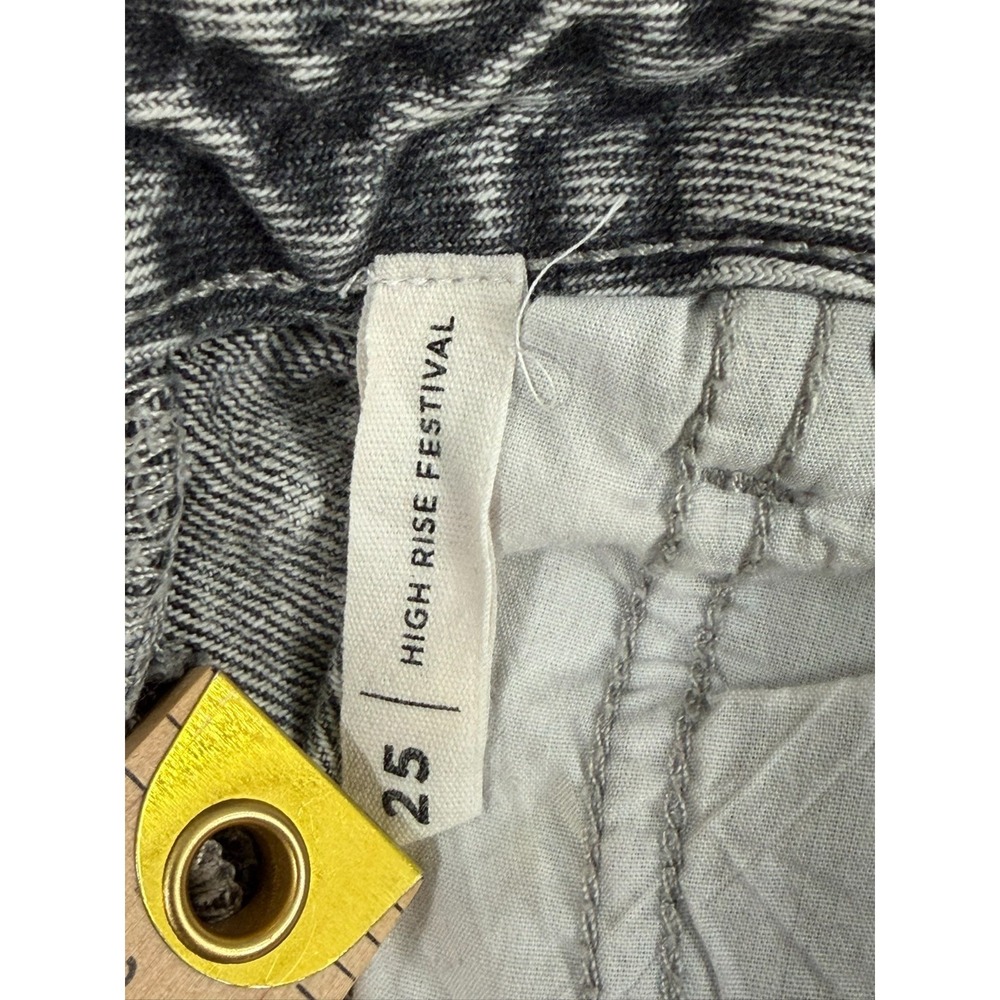 PacSun Women's High‎ Rise Festival Distressed Cutoff Denim Shorts Size 25 - Picture 4 of 8